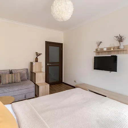 Апартаменты Inshiapartment On Kulisha Str 2