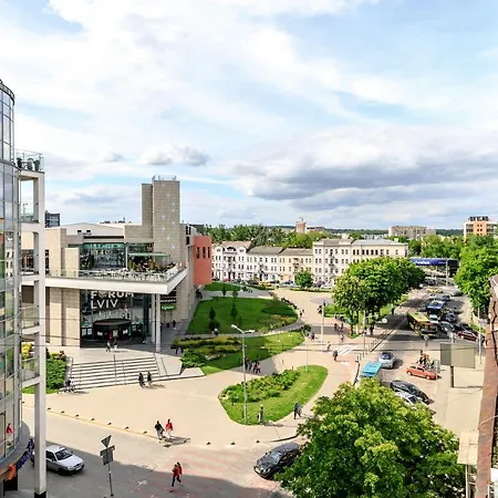 アパート Inshiapartment On Kulisha Str 2 リヴィウ