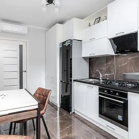 Inshiapartment On Kulisha Str 2 アパート *