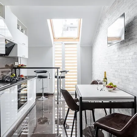 Inshiapartment On Kulisha Str 2 アパート